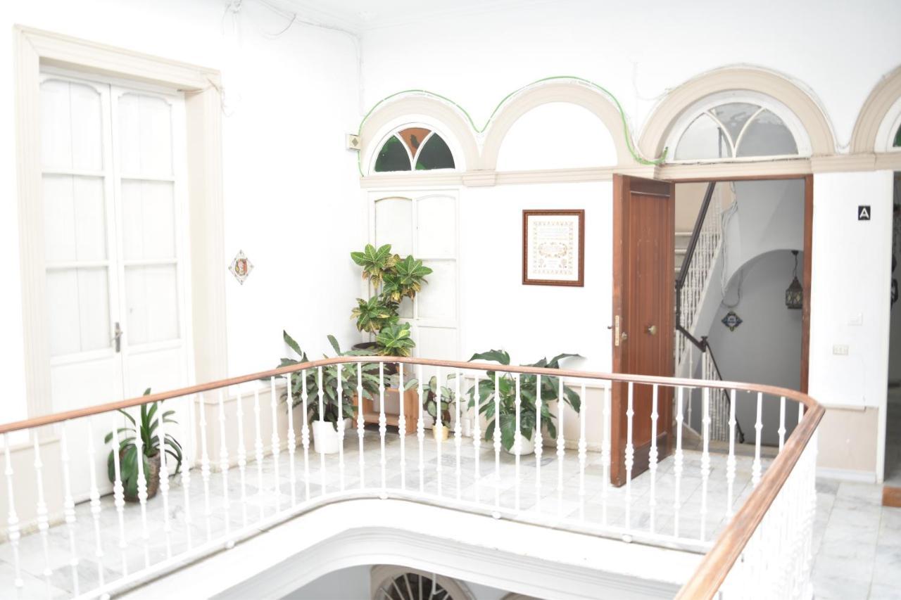 Apartamentos Veedor Cadix Extérieur photo