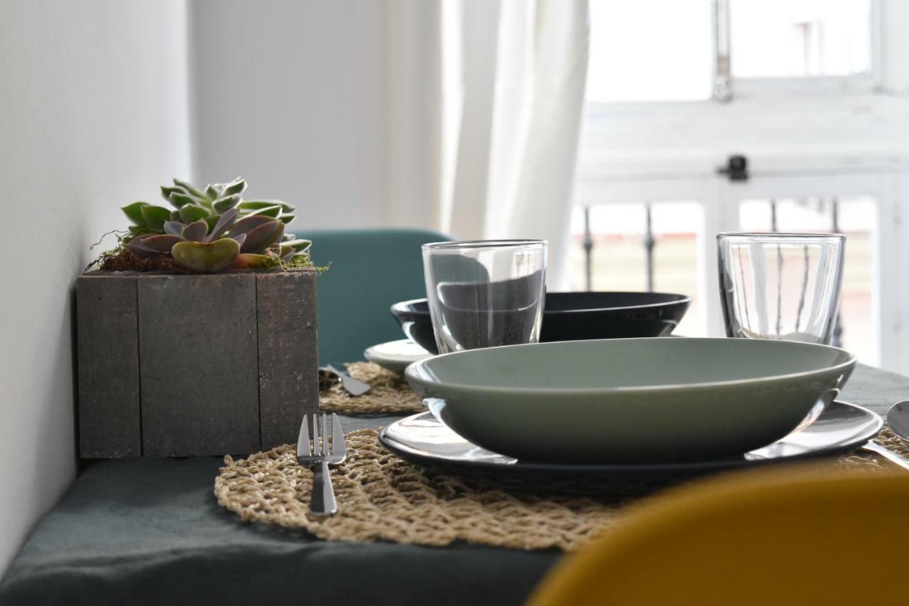 Apartamentos Veedor Cadix Extérieur photo